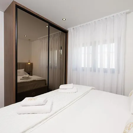 Perla Villa Vir